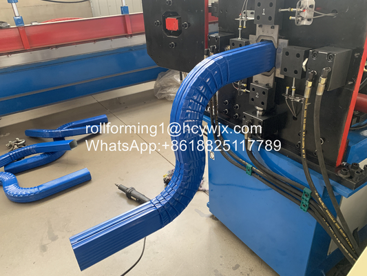 Máquina de moldeado de rodillos cuadrados con tubo descendente 0,45-0,6 mm espesor del material