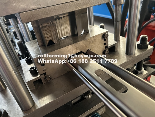 Máquina de moldeado de rollo de puerta de persiana personalizable para sus necesidades de fabricación únicas