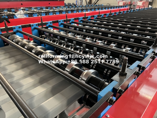 TR18/137 Máquina de moldeado de rodillos de doble capa de alto rendimiento para la producción de techos metálicos