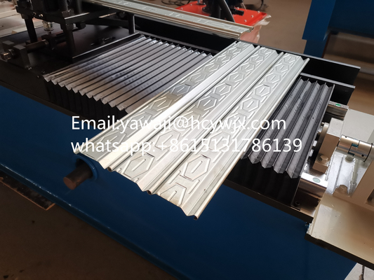 Máquina de moldeado de rodillos de puertas de persianas de acero de color 15 m/min