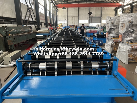 T153-40L-840 Máquina de moldeo de rodillos de cubierta de piso de metal de alta velocidad