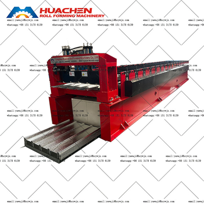 18 Estaciones de rodillos de cadena de conducción Arcada Roof Roll Forming Machine para un funcionamiento sin problemas
