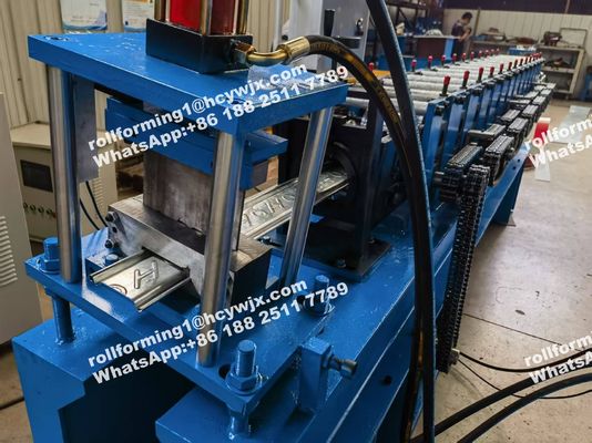 Máquinas para el moldeado de puertas de garaje