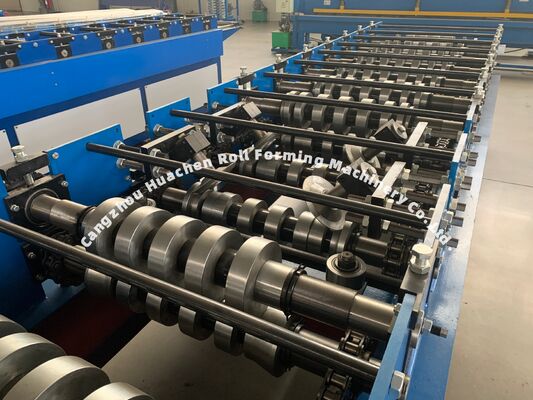 Máquina de moldeado en frío de materiales de construcción metálicos