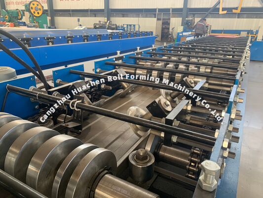 Máquina de moldeado en frío de materiales de construcción metálicos