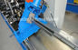 Funcionamiento que corta los remaches metálicos de la correa de C y el rollo de la pista que forman la máquina para el marco de acero