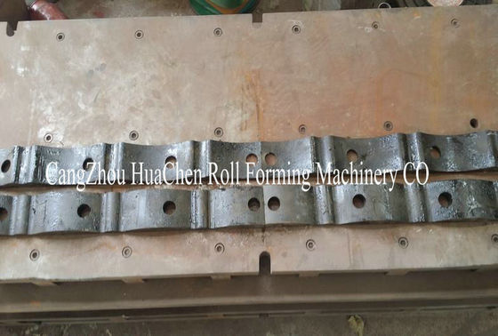 Lamine el tipo de formación rollo de los remaches metálicos que forma la máquina 8-10m/minuto