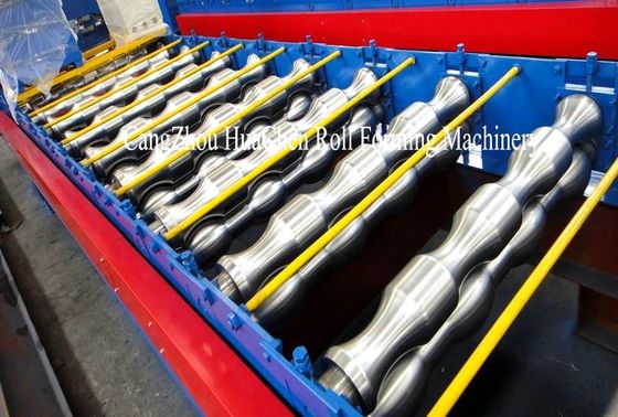 rollo modificado para requisitos particulares 440V de la capa doble del perfil del tejado que forma la máquina para el CE del tejado