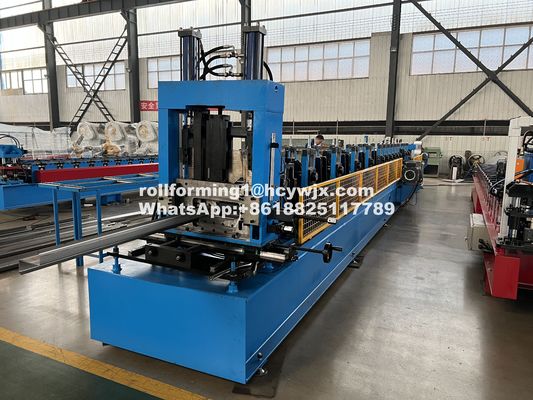 Acero galvanizado Z máquina de fabricación de purlin de tres fases