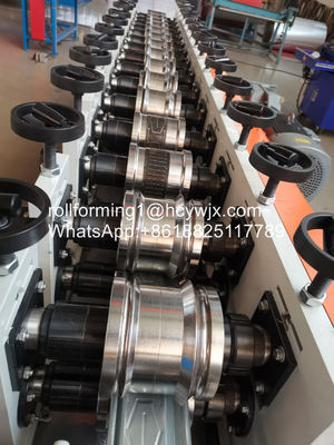 Largura de alimentación personalizable máquina de moldeo de rollo de puerta de persiana para el grosor 0,8-1,2 mm