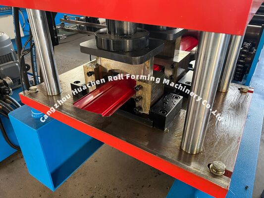 Máquina de moldeado de rodillos en frío de acero