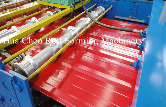 Rollo del panel del tejado de la capa doble de la placa de acero del color que forma anchura de la máquina 1200/1250m m