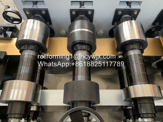 Rollo de Carry Channel U38x12 que forma la máquina