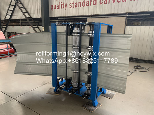 Doblez manual del Plc del soldado enrollado en el ejército 6m/Min Roof Sheet Crimping Machine de Ppgi