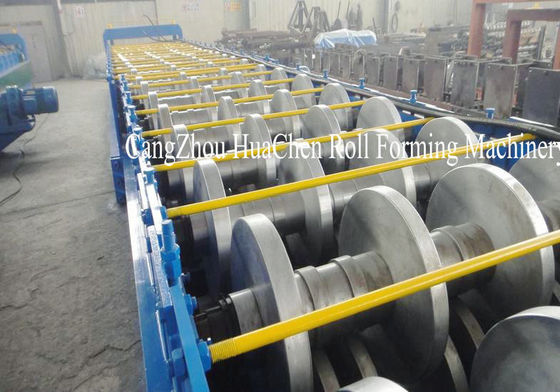 El PLC controla el rollo de la cubierta del metal del corte de Hydralic que forma la máquina para 26 estaciones del rodillo